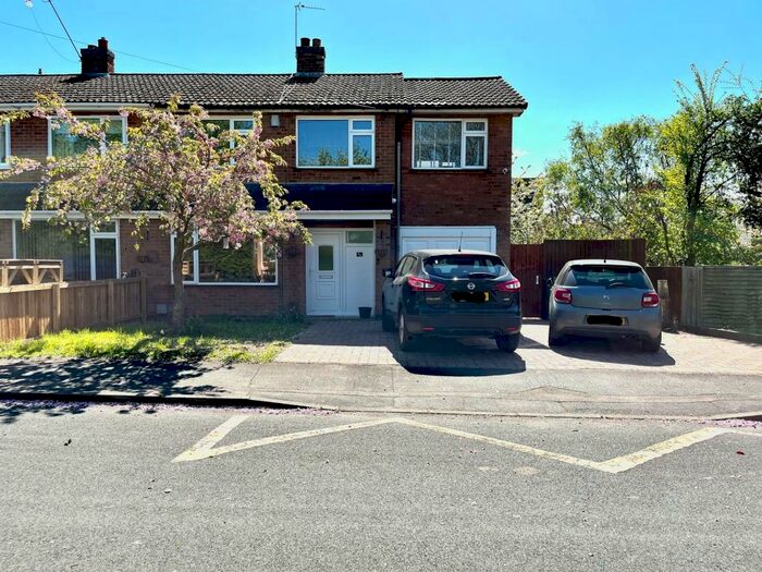 4 Bedroom House To Rent In Wale Road, Whetstone, Leicester, LE8