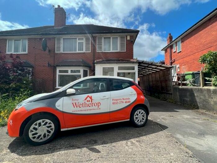 3 Bedroom Semi-Detached House To Rent In Moor Allerton Avenue, Leeds, West Yorkshire, LS17