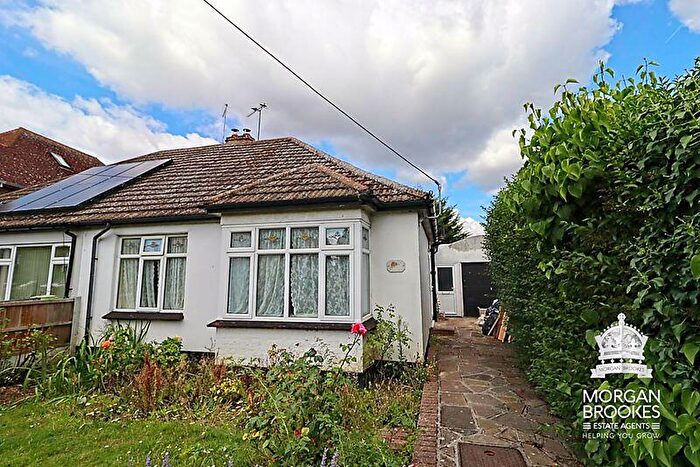2 Bedroom Semi-Detached Bungalow To Rent In Chapel Lane, Benfleet, SS7
