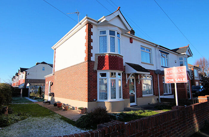 3 Bedroom Semi Detached House For Sale In Jubilee Road, Portchester, PO16