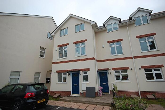 4 Bedroom House To Rent In A Portchester Place, Bournemouth, BH8