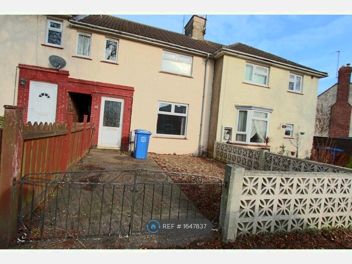 3 Bedroom Terraced House To Rent In The Oval, Kettering, NN15