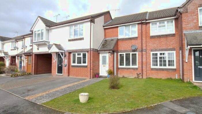 2 Bedroom Property To Rent In Crockhurst, Southwater, RH13