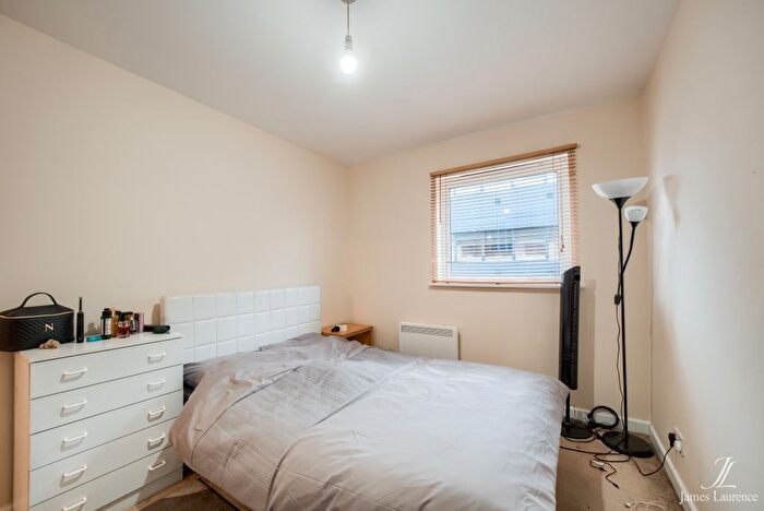 1 Bedroom Flat For Sale In Hallmark Apartments, Newhall Hill, Jewellery Quarter, B1