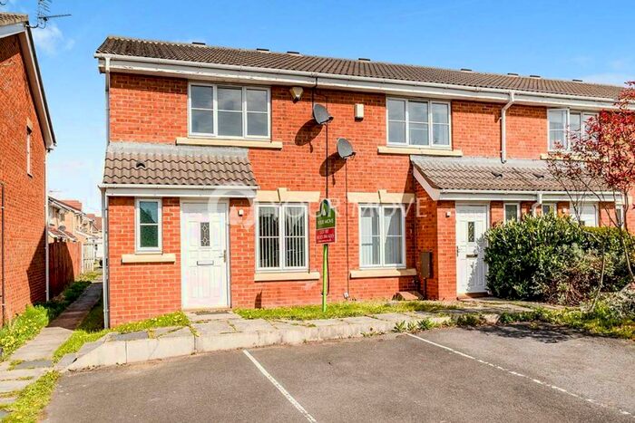 3 Bedroom End Of Terrace House To Rent In Southmoor Close, Darlington, County Durham, DL1