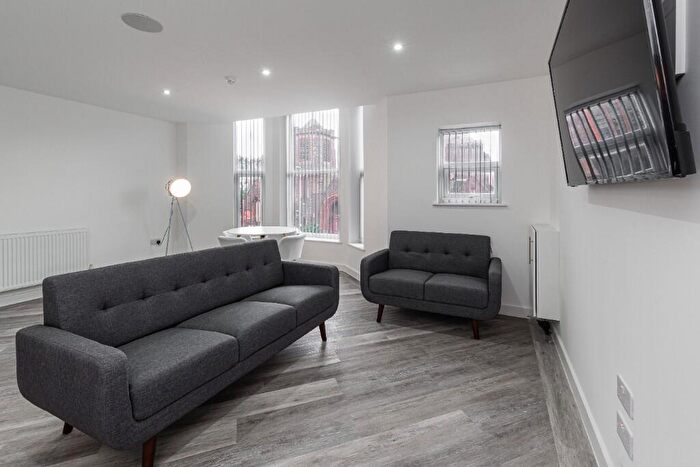 5 Bedroom Apartment To Rent In Hartington Road, Liverpool, Merseyside, L8