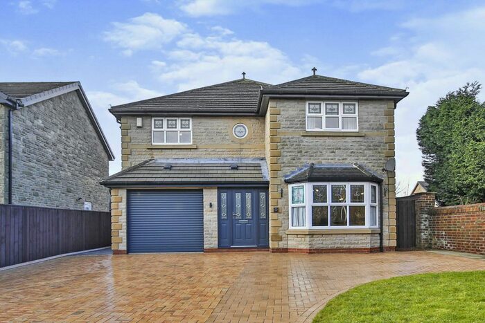 4 Bedroom Detached House For Sale In South Acre, Oakenshaw, Crook, DL15