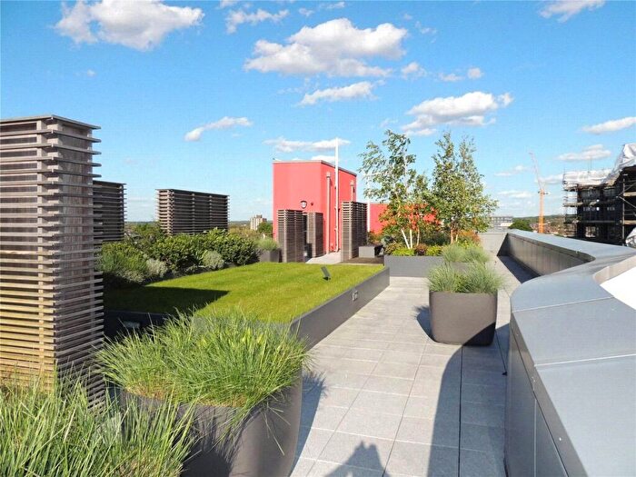 2 Bedroom Apartment For Sale In Saffron Central Square, East Croydon, CR0