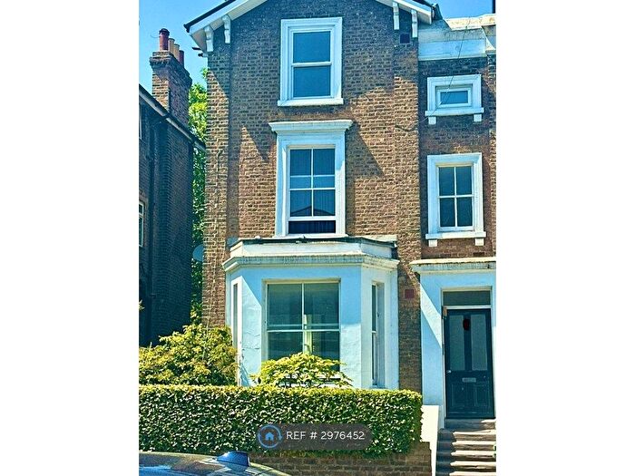 1 Bedroom Flat To Rent In Greenwich South St, London, SE10