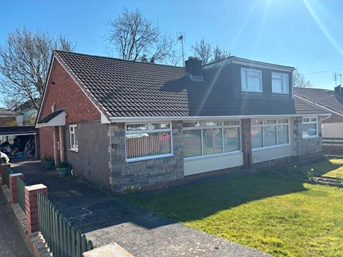 2 Bedroom Semi-Detached Bungalow To Rent In Deri Avenue, Pencoed, Bridgend, CF35