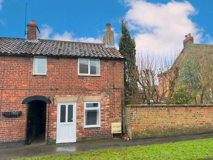 2 Bedroom End Of Terrace House To Rent In Main Street, Hutton Cranswick, YO25