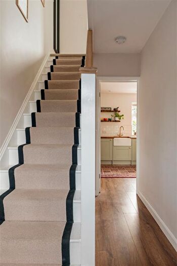 3 Bedroom Terraced House For Sale In Alders Avenue, Woodford Green, IG8