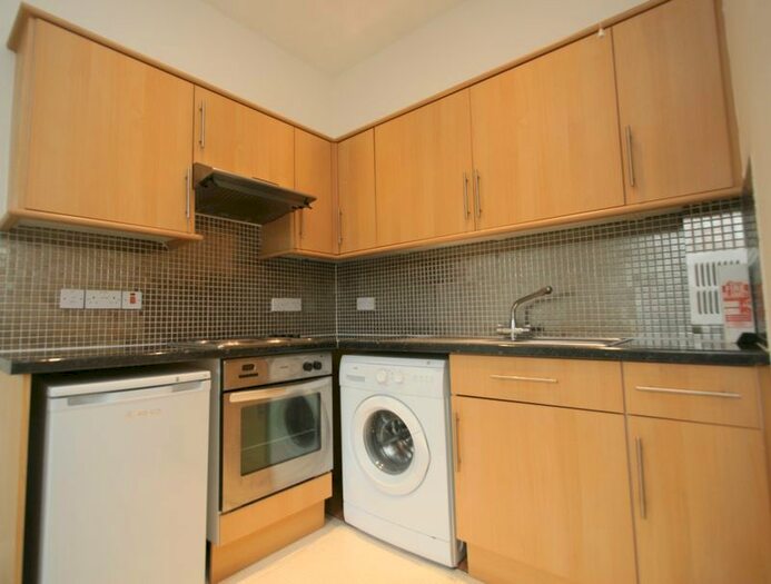 1 Bedroom Flat To Rent In Dean Park Street, Edinburgh, EH4