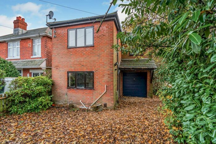 4 Bedroom Detached House To Rent In Pound Street, Bitterne, Southampton, SO18