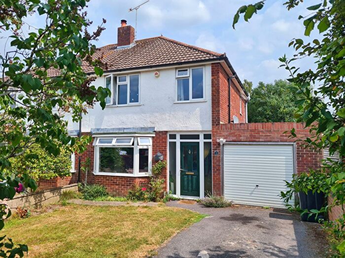 3 Bedroom Semi-Detached House For Sale In Bartley Avenue, Rushington, SO40
