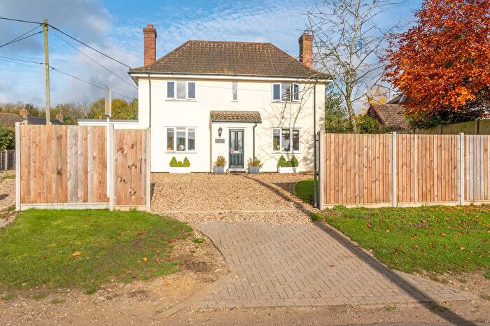 3 Bedroom Detached House For Sale In Ketts Hill, Necton, PE37