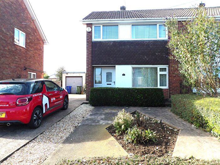 3 Bedroom Semi-Detached House To Rent In Cheriton Avenue, Adwick-Le-Street, Doncaster, DN6