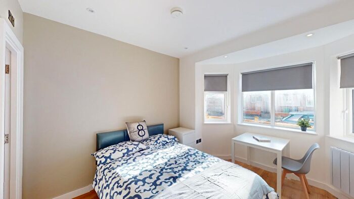 Studio To Rent In Grasmere Avenue, Acton, W3