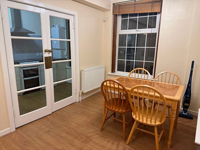 2 Bedroom Flat To Rent In Streatham Hill, Telford Court Streatham Hill, SW2