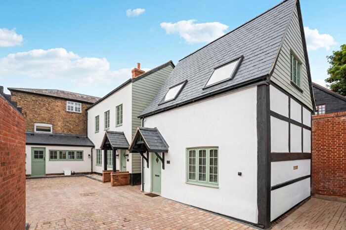 2 Bedroom Detached House For Sale In Halls Yard, Tilehouse Street, Hitchin, SG5
