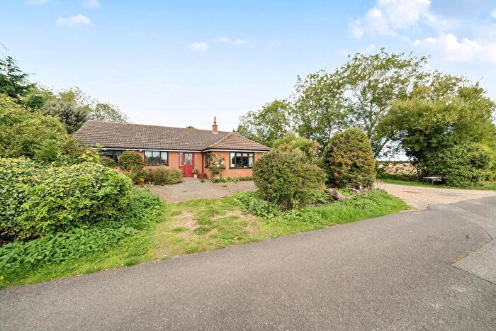 4 Bedroom Detached Bungalow For Sale In Saltfleetby Lincolnshire, LN11
