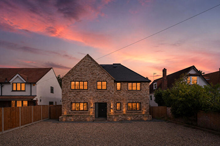5 Bedroom Detached House For Sale In Hertford Road, Ware, SG12