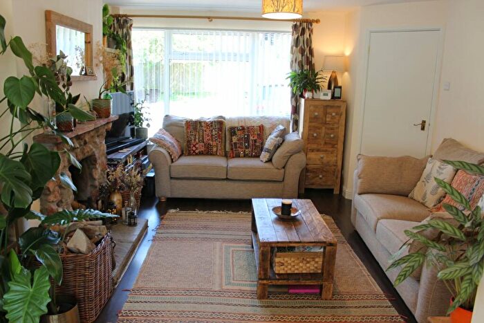 3 Bedroom Terraced House For Sale In Woodbury Avenue, Wells, BA5