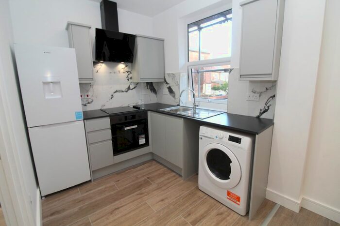 1 Bedroom Flat To Rent In High Street, Wavertree L15
