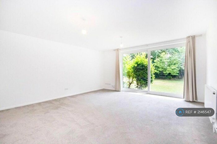 1 Bedroom Flat To Rent In Turner Road, Hornchurch, RM12