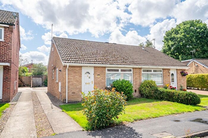 2 Bedroom Bungalow For Sale In Skiddaw, York, YO24