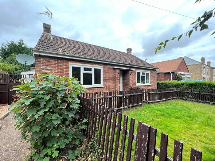 2 Bedroom Detached Bungalow To Rent In High Road, Wisbech St. Mary, Wisbech, PE13