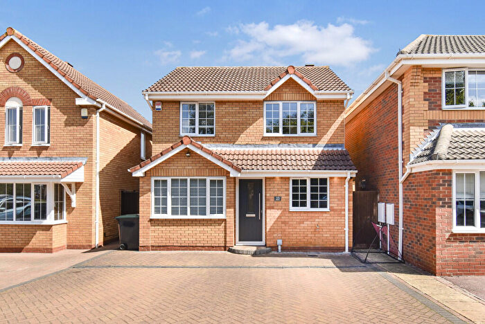 3 Bedroom Detached House For Sale In Coltsfoot, Biggleswade, SG18