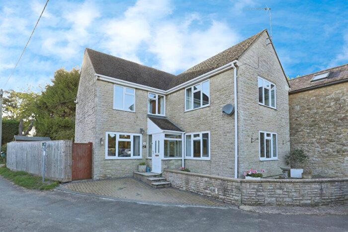 4 Bedroom Detached House For Sale In The Lane, Fritwell, Bicester, OX27