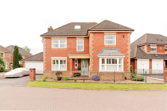 5 Bedroom Detached House For Sale In Heathfields, Downend, Bristol, BS16