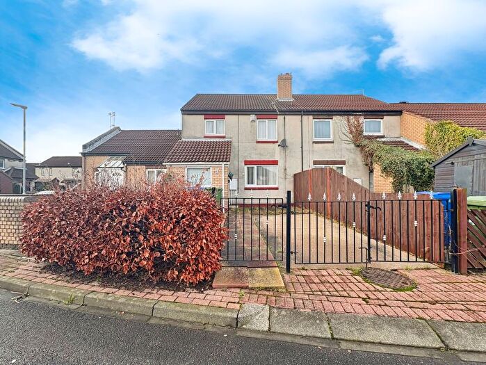 2 Bedroom End Terrace House For Sale In West Court, Blyth, NE24