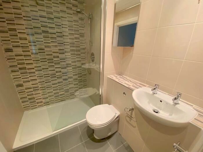 2 Bedroom Flat To Rent In The Paddock, Hamilton, ML3