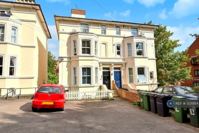 1 Bedroom Flat To Rent In Buckland Hill, Maidstone, ME16