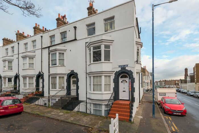 2 Bedroom Flat To Rent In Clifton Lawn, Ramsgate, CT11