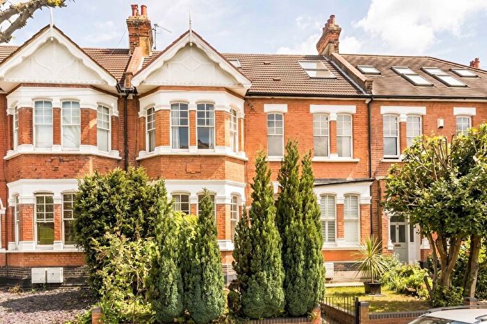 6 Bedroom Property For Sale In Granville Gardens, Ealing, W5
