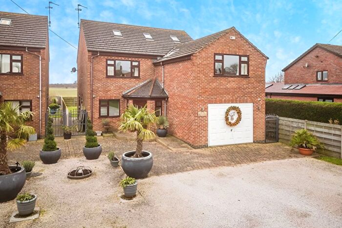 6 Bedroom Detached House For Sale In Hull Road, Osgodby, YO8