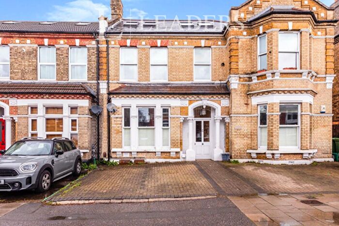 2 Bedroom Apartment To Rent In Manor Road, Beckenham, BR3