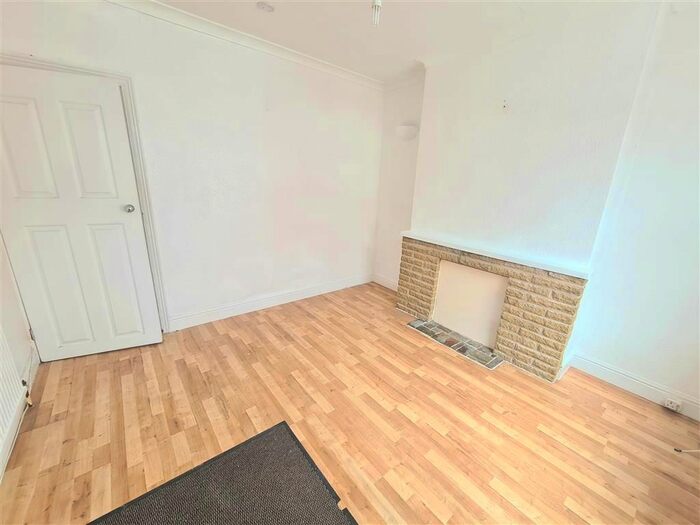 2 Bedroom Terraced House To Rent In Loughborough Avenue, Sneinton, Nottingham, NG2