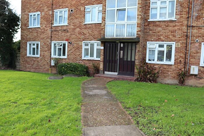 2 Bedroom Flat To Rent In Tomswood Court, Mossford Lane, Ilford, Essex, IG6