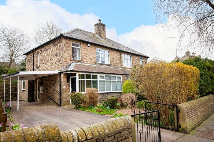 3 Bedroom Semi Detached House For Sale In Granny Hall Lane, Brighouse, HD6
