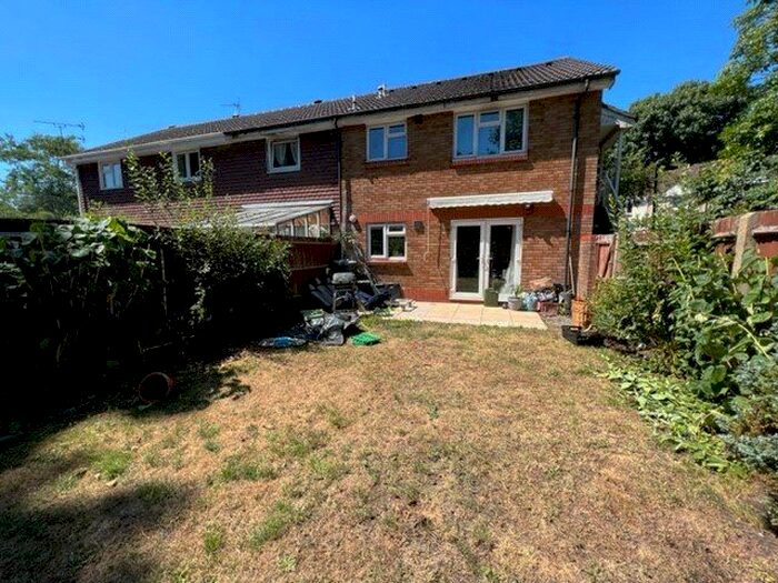 Studio To Rent In Nursery Gardens, Southampton, Hampshire, SO19