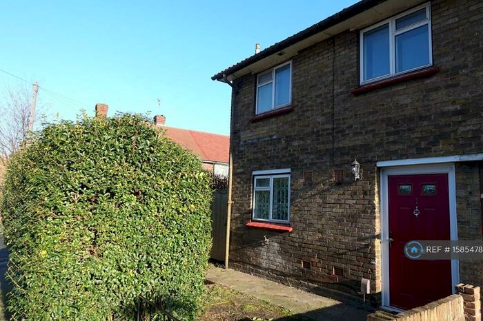 3 Bedroom End Of Terrace House To Rent In Shirley Street, London, E16