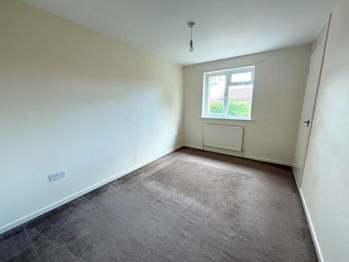 3 Bedroom Terraced House For Sale In Orrian Close, Stratford-upon-Avon, CV37