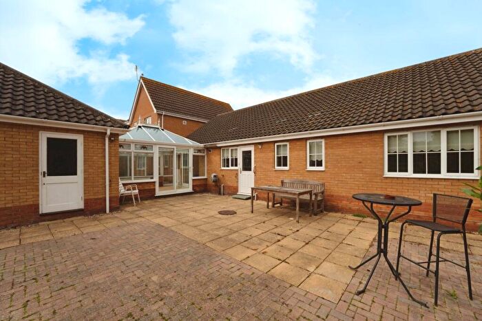 3 Bedroom Detached Bungalow For Sale In Bentley Drive, Lowestoft, NR32