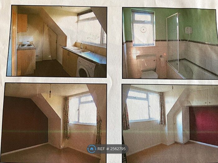 1 Bedroom Flat To Rent In Lindley House, Godstone, RH9