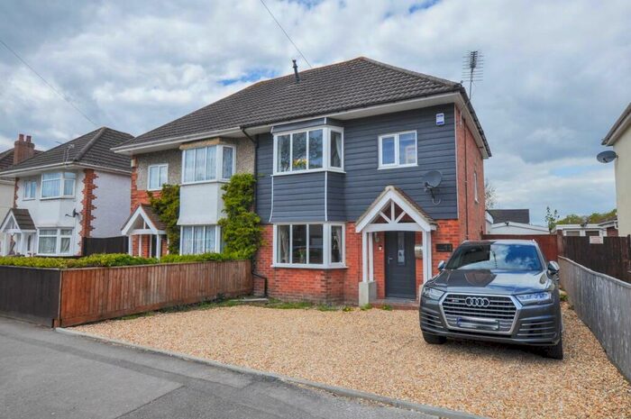 3 Bedroom House To Rent In Horsham Avenue, Bournemouth, BH10